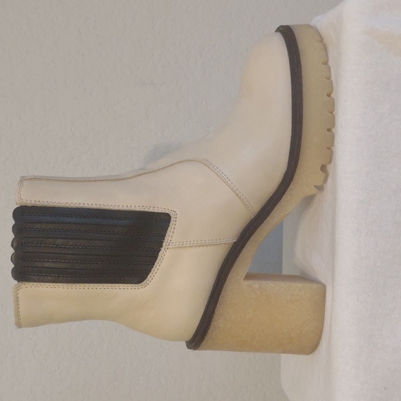 Free People James Chelsea Boot in White Leather. Size 39. Excellent Condition. - Picture 11 of 15